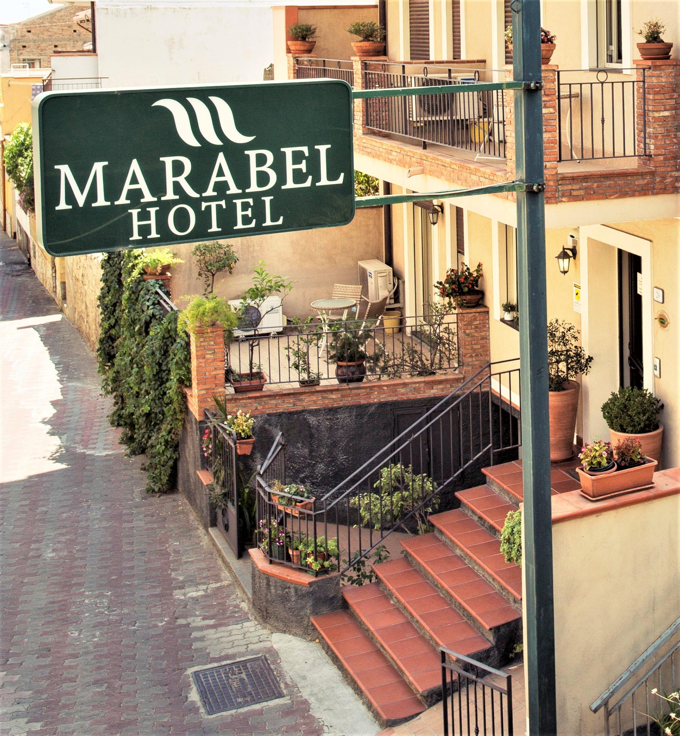 Hotel Marabel SantʼAlessio Siculo Exteriör bild
